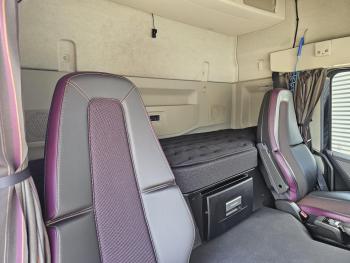 Volvo FM 440 / 4x2 / NL TRUCK / FULL AIR